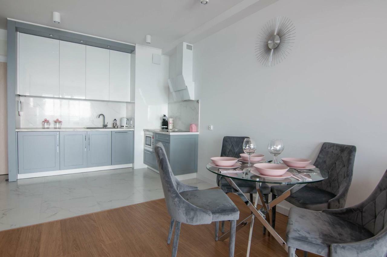 Apartament Sailor Z Widokiem Na Morze - Nadmorski Luksus 우스트 노리 모르스키 외부 사진